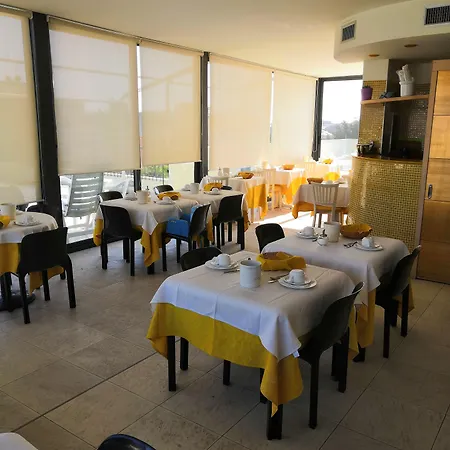 Hotel Mary Loano