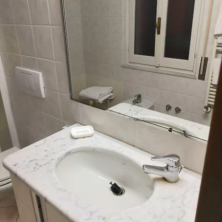 Mary Hotel 3*